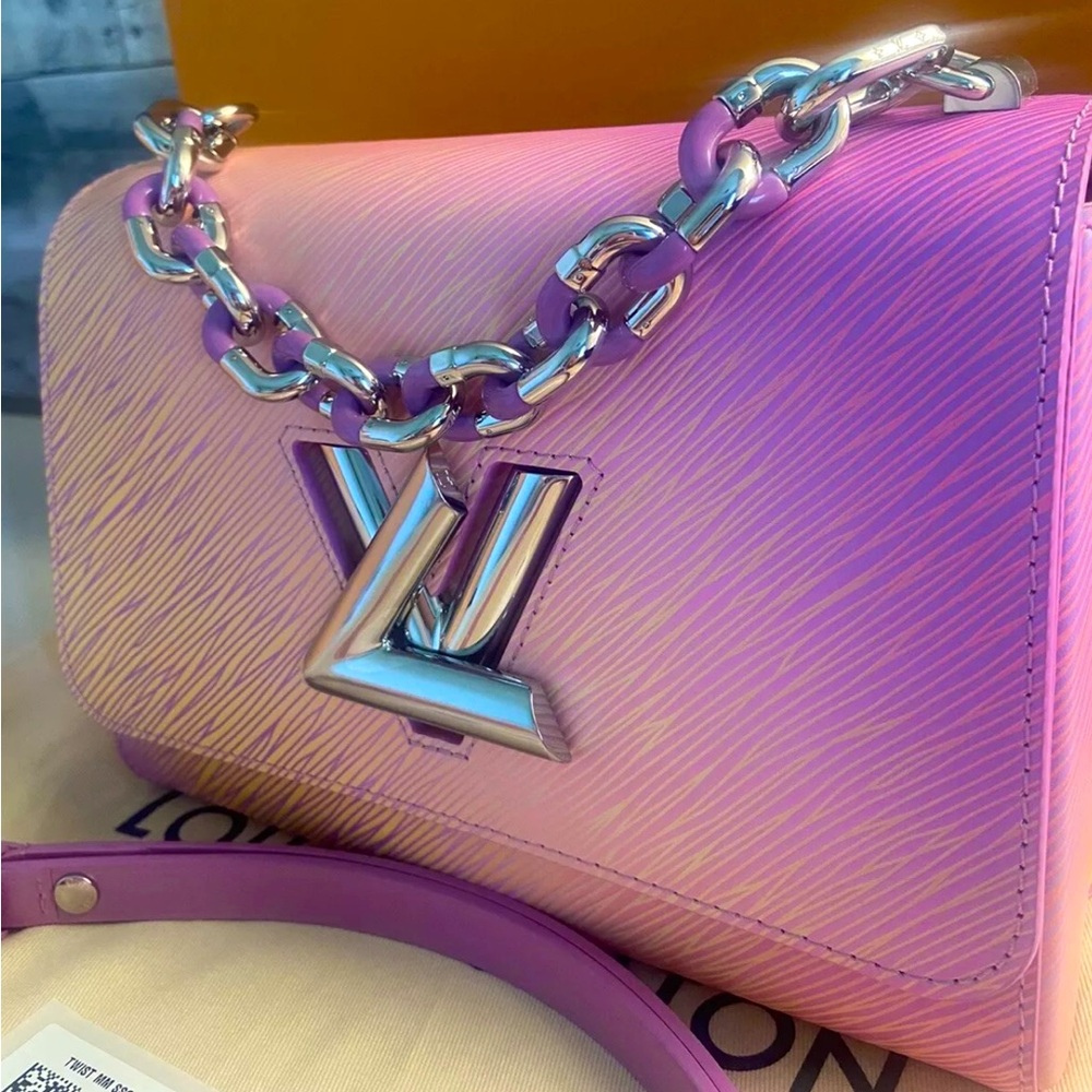 NWT Louis Vuitton Twist MM - Picture 4 of 9